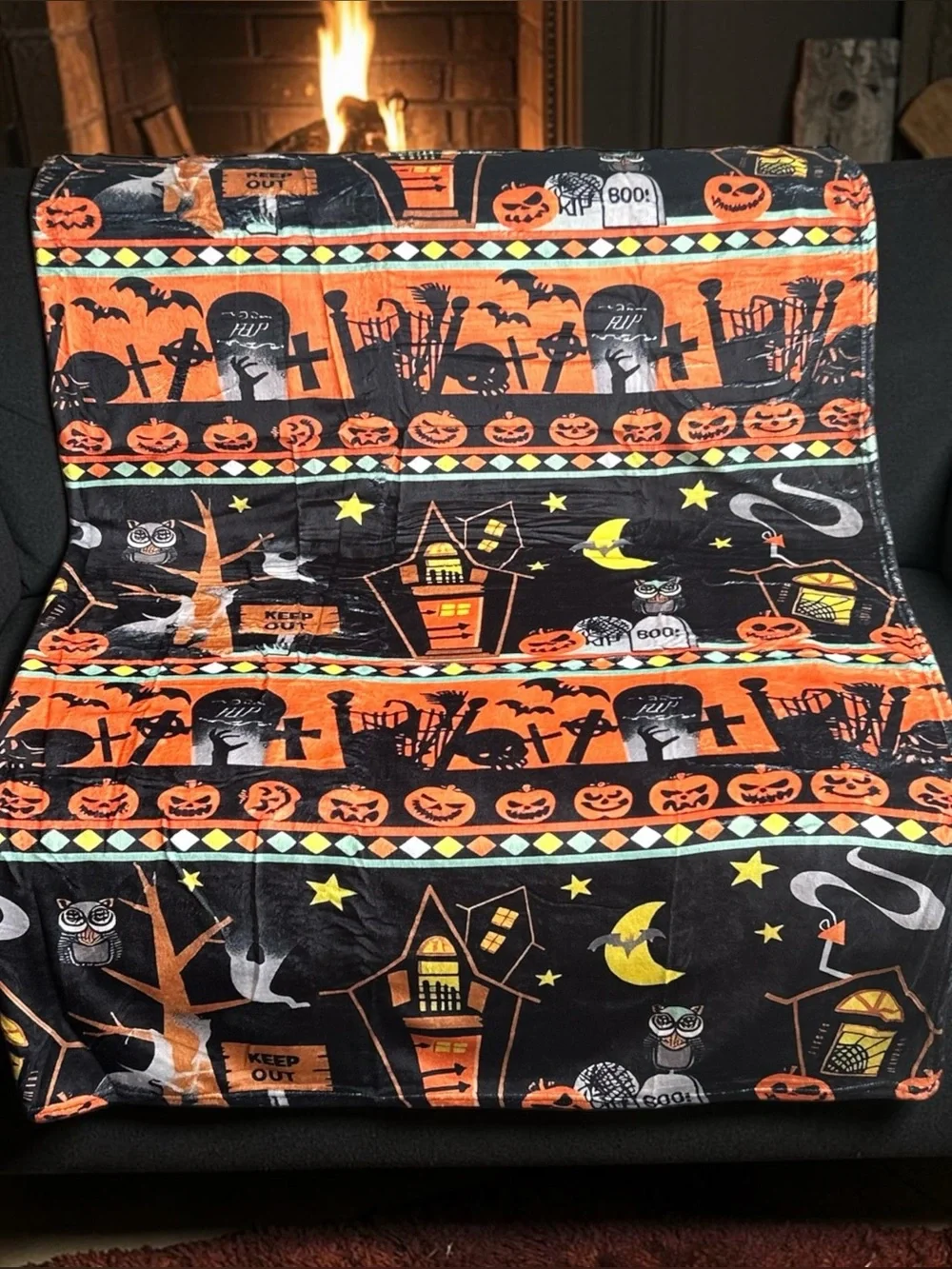 Halloween Pumpkin Print Plush Throw Blanket - Black & Orange
